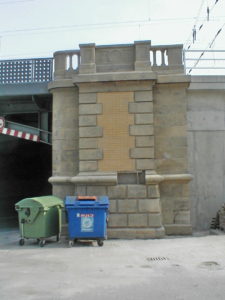 Restaurierung der Eisenbahnunterführung Schiffgraben Hannover